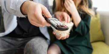 Things continue to get worse for Netflix as it continues bleeding subscribers