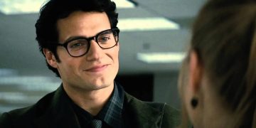 henry cavill out as superman dc universe