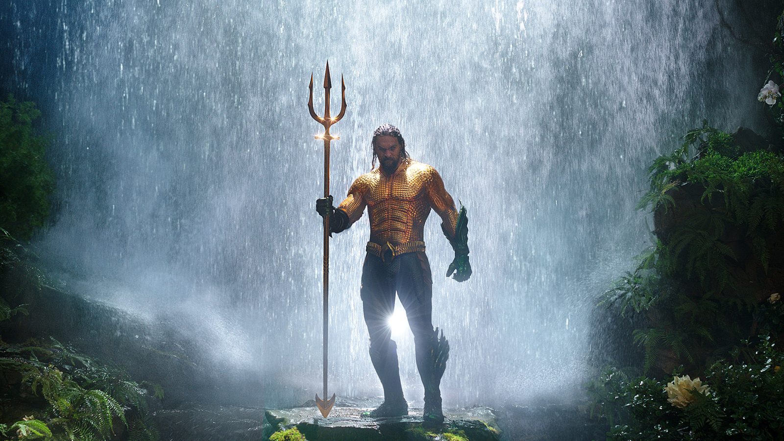 A spokesperson for DC defended both Momoa and Wan, saying that they acted professionally during filming.