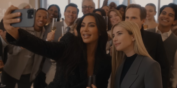 Why is everyone losing their minds over Kim Kardashian in American Horror Story?