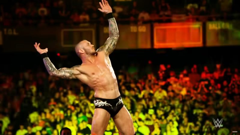 As much as we'd love for The Apex Predator to go for RAW's top dog at the moment, namely Seth Rollins, Cody Rhodes makes for a more compelling opponent. 