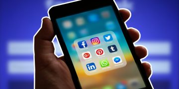 Meta's social media platforms - Facebook, Instagram, and Messenger – suddenly go offline, as users flock to X (formerly Twitter) for updates.
