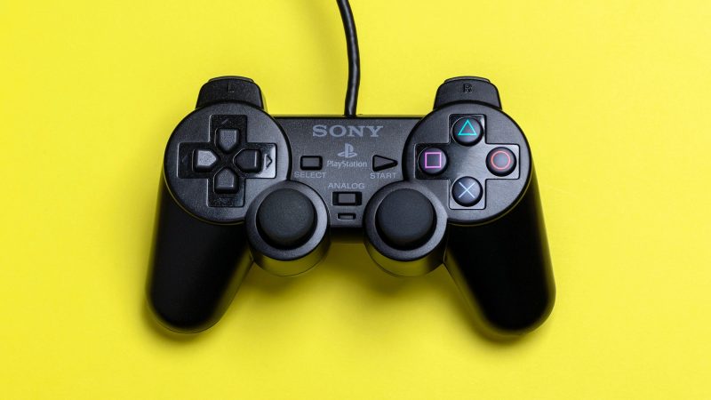 While the PlayStation 3 ultimately caught up in sales, for a good moment, it felt like everyone preferred an Xbox 360.